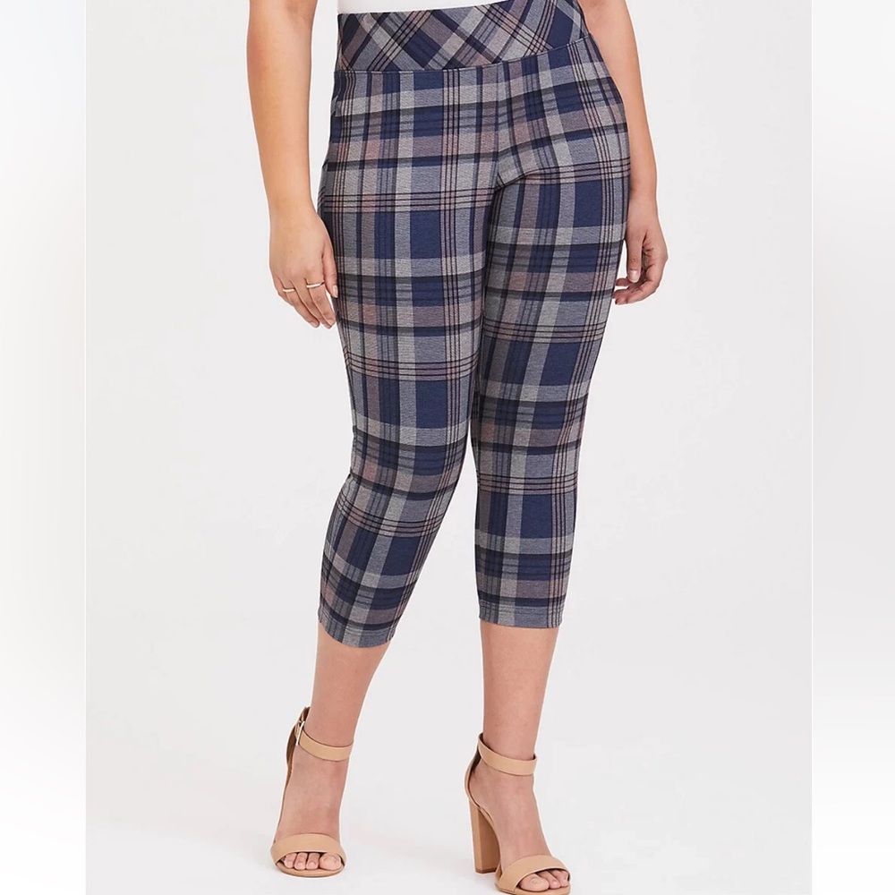 Torrid Gray Plaid Pixie Crop with Pink/Gray Accent